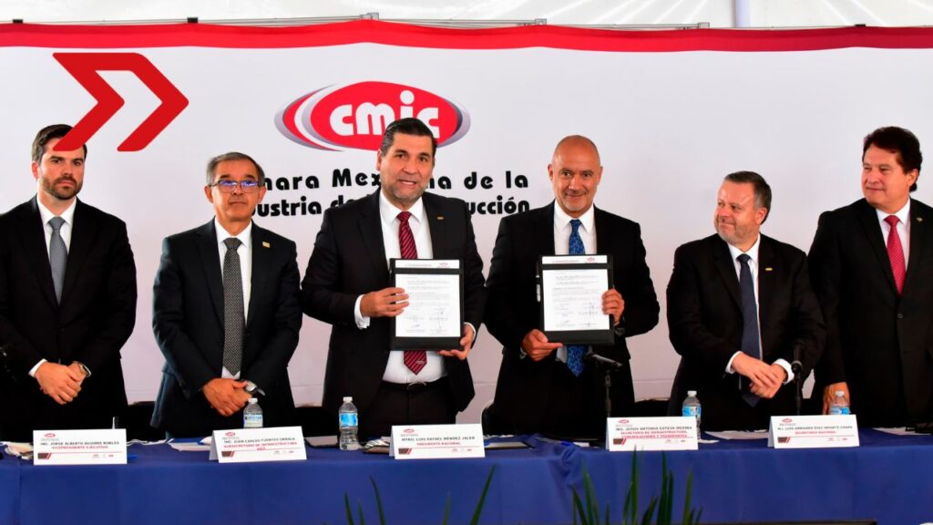 SICT anuncia nuevas licitaciones y uso de acero nacional en obras 2025