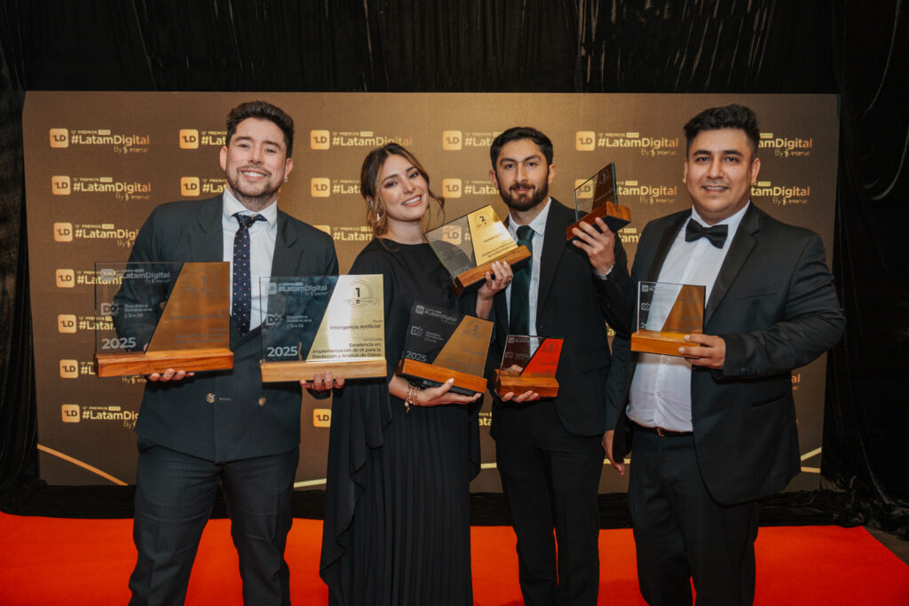 Grupo Anderson’s brilla en Premios Interlat LATAM Digital 2025: 7 premios que lo consagran como líder digital de la industria gastronómica Grupo Anderson’s, el grupo restaurantero más influyente de México y Latinoamérica, hizo historia en los Premios LATAM 2025 by Interlat