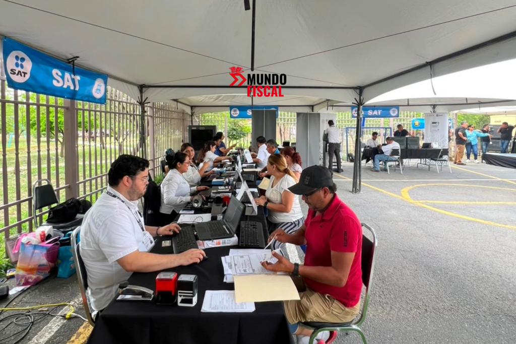 ¿Dónde y cómo localizar la Oficina Móvil del SAT del 13 al 17 de julio? El SAT llevará su Oficina Móvil a 24 estados. Conoce las ubicaciones, horarios y servicios como RFC, e.firma y Constancia de Situación Fiscal.